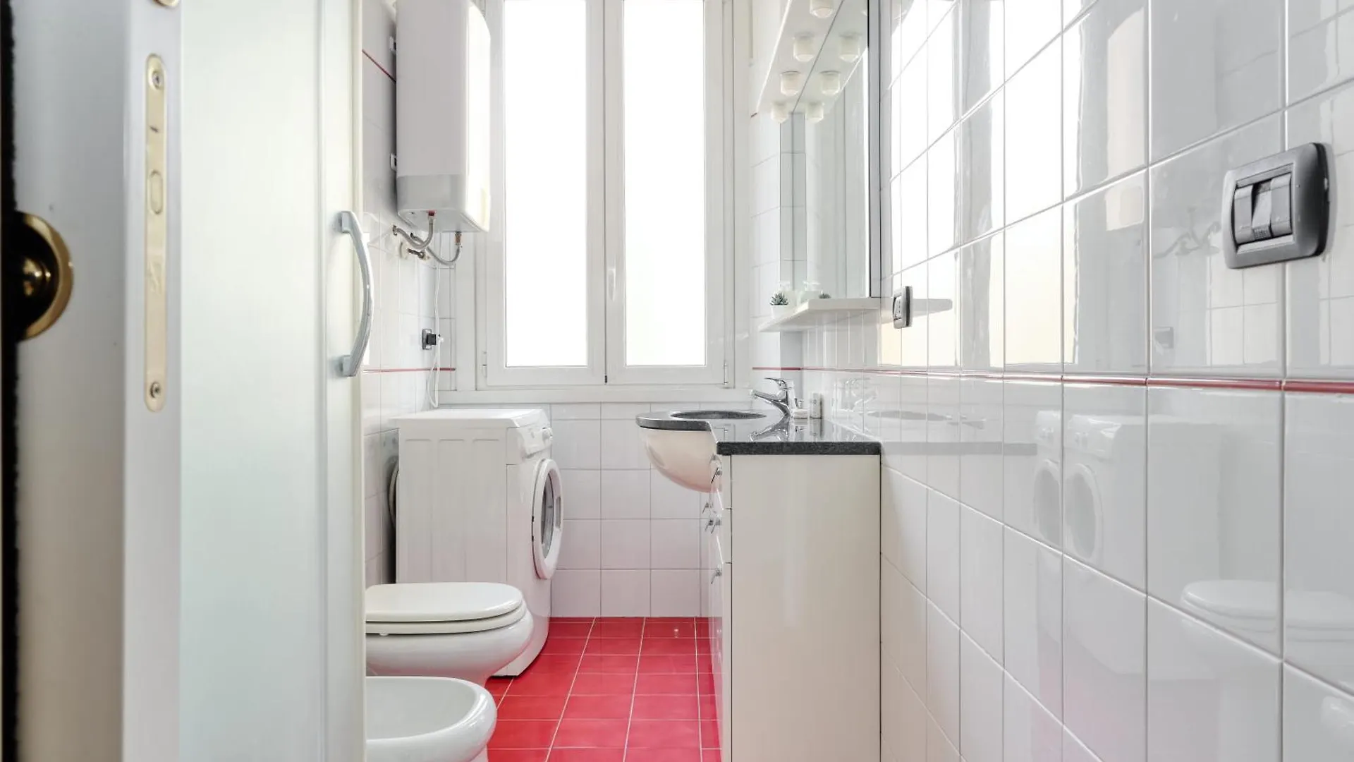 Joivy Cosy 1Br Flat Near Montanelli Gardens Apartment Milan